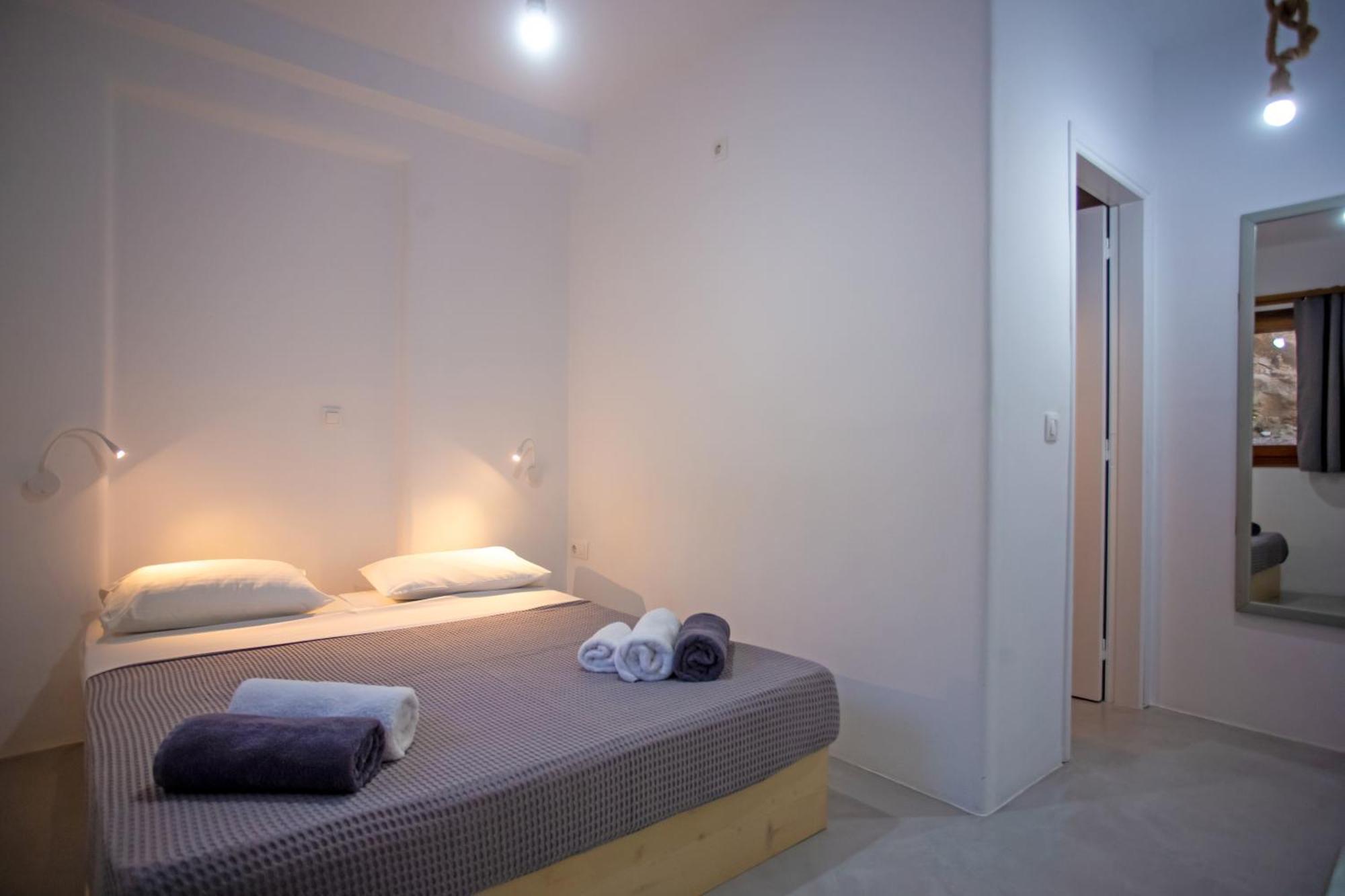 Terra White Seaview Pool Apartments & Suites Mykonos Town Buitenkant foto